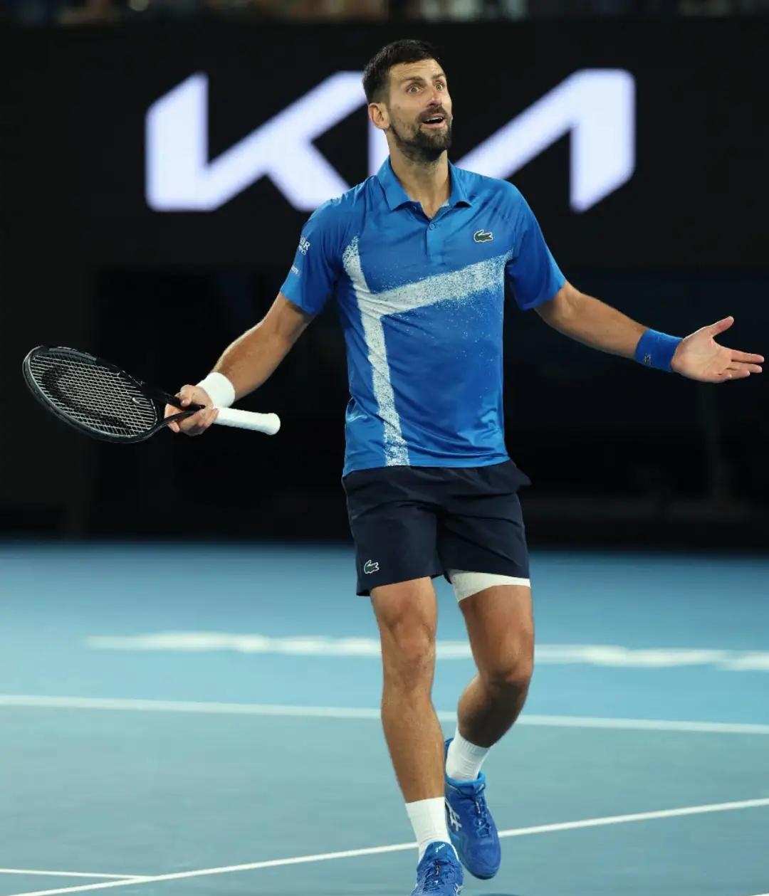 九游-费德勒意外战胜巴黎圣日耳曼，持续失利引爆全场！赛场气氛高涨的简单介绍-九游